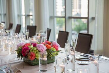هتل Londonhouse Chicago Curio Collection By Hilton