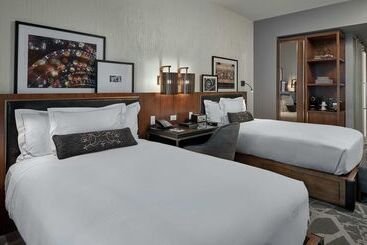 هتل Londonhouse Chicago Curio Collection By Hilton