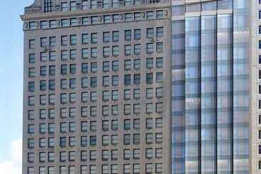هتل Londonhouse Chicago Curio Collection By Hilton
