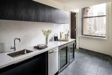 هتل Londonhouse Chicago Curio Collection By Hilton