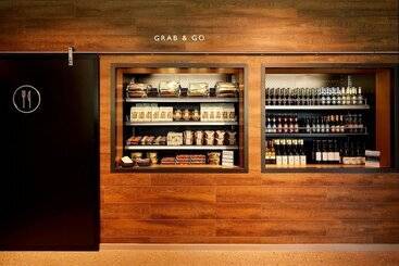 هتل Moxy Munich Airport