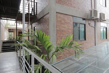 هتل Naga Angkor Hostel