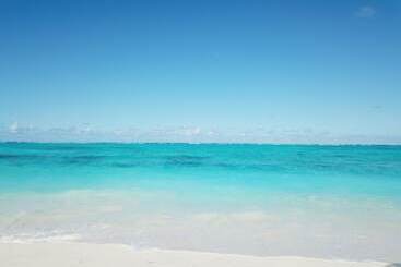 هتل Pelican Beach