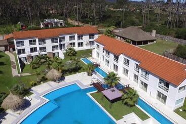 هتل Punta Del Este Arenas
