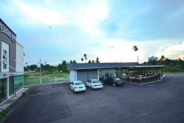 هتل Riverra Inn Langkawi