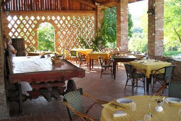 هتل روستایی Agriturismo Antica Torre