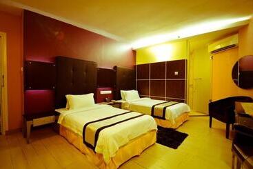 هتل Shervinton Executive Boutique