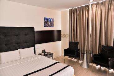 هتل Shervinton Executive Boutique