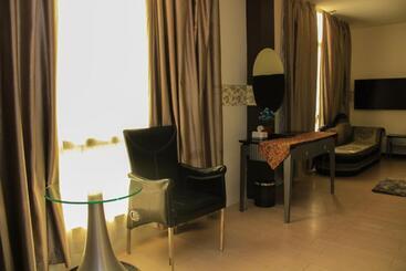 هتل Shervinton Executive Boutique