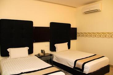 هتل Shervinton Executive Boutique