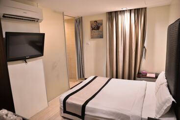 هتل Shervinton Executive Boutique