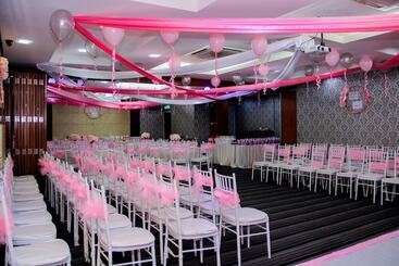 هتل Shervinton Executive Boutique