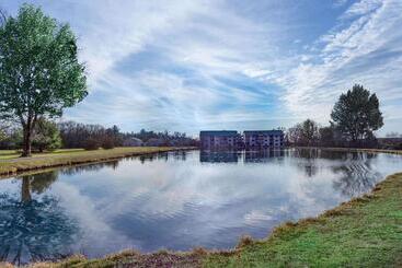 酒店 Tamarack Wisconsin Dells, A Ramada By Wyndham