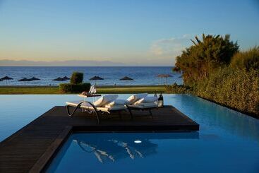 호텔 The Ixian Grand & All Suites  Adults Only