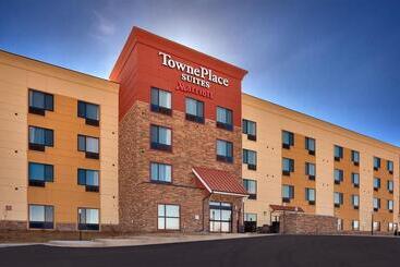هتل Towneplace Suites By Marriott Dickinson