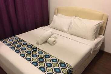 هتل Woodpecker Lodge Kuching