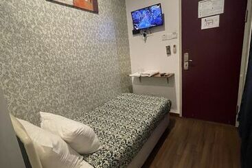 هتل Woodpecker Lodge Kuching