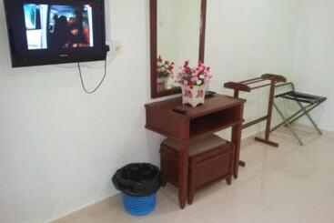مُتل Huda Inn