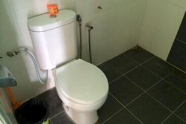 مُتل Huda Inn