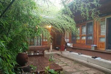 پانسیون Gongsimga Hanok Guesthouse