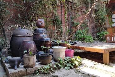 پانسیون Gongsimga Hanok Guesthouse