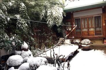 پانسیون Gongsimga Hanok Guesthouse