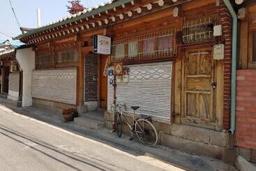 پانسیون Gongsimga Hanok Guesthouse