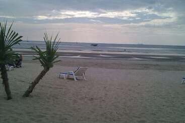 استراحتگاه Lanta Summer House 1