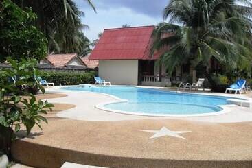 استراحتگاه Lanta Summer House 1