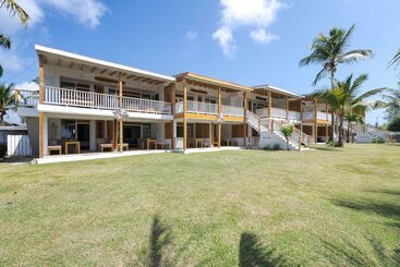 Surfers Bay Resort