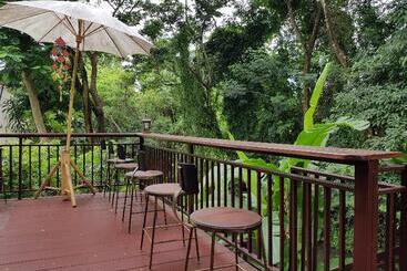 استراحتگاه Papai Country Lodge Sha