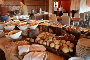 Río Serrano Hotel + Spa