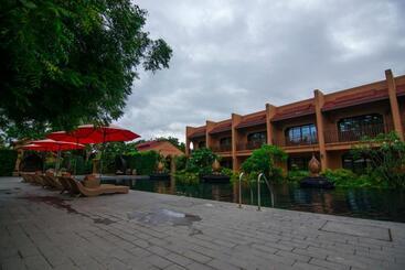 The Hotel Umbra Bagan