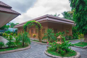 The Hotel Umbra Bagan