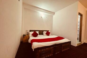 Alpine   A Boutique Hotel , Manali
