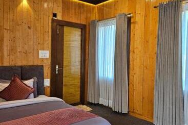 هتل Gulmarg Woods By Stay Pattern