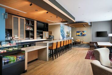 هتل Hyatt Place Melbourne Airport, Fl
