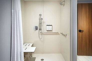 هتل Hyatt Place Melbourne Airport, Fl