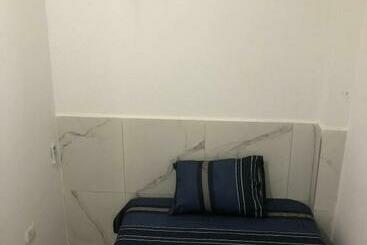 پانسیون Hostal El Bellettini