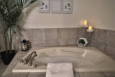 تختخواب و صبحانه Settlers Suites
