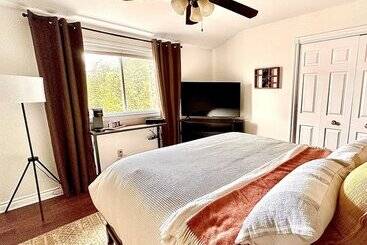 تختخواب و صبحانه Settlers Suites