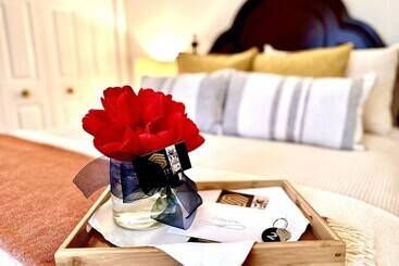 تختخواب و صبحانه Settlers Suites