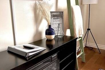 تختخواب و صبحانه Settlers Suites
