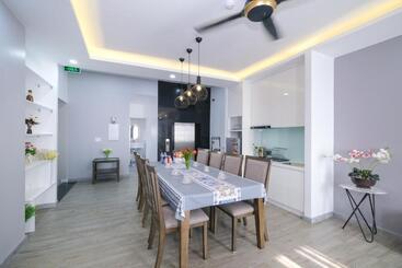 Bella Hotel Phu Quoc  Free Cable Car And Water Park Tickets