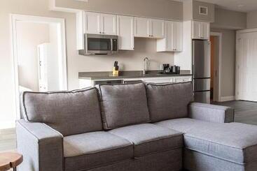 هتل Bywater Suite