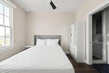 هتل Bywater Suite