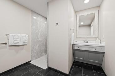 هتل Bywater Suite