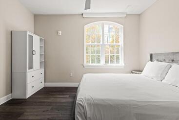 هتل Bywater Suite