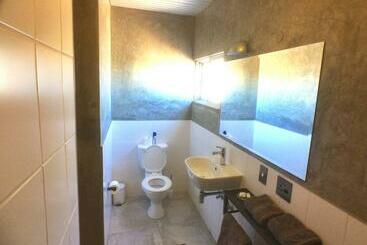 هتل Solitaire Lodge