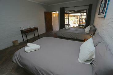 هتل Solitaire Lodge
